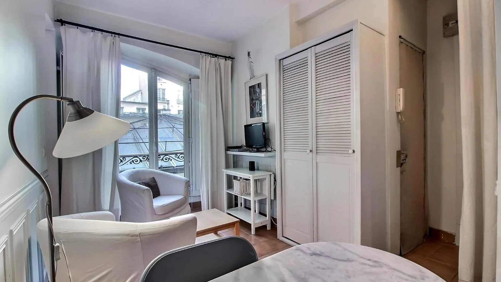 Parisian Home I S04308 I Marais Παρίσι